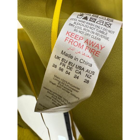 PrettyLittleThing Plus Chartreuse Satin Ruched Bust Corset Top US 24 NWT - Picture 8 of 8